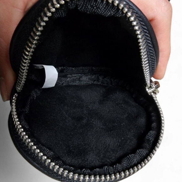 Steve Madden | Crossbody, attached coin purse - Picture 9 of 13